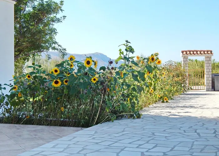 Pag 11358e Апартаменты *